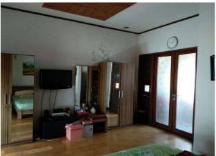 Dijual Murah Sekali Rumah 2 Lantai Furnish Di Taman Holis Indah 2 2