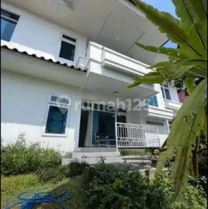Dijual Rumah Bagis Luas Terawat Siap Huni 2 Lantai SHM di Tubagus Ismail Vii Sekeloa Coblong Kota Bandung