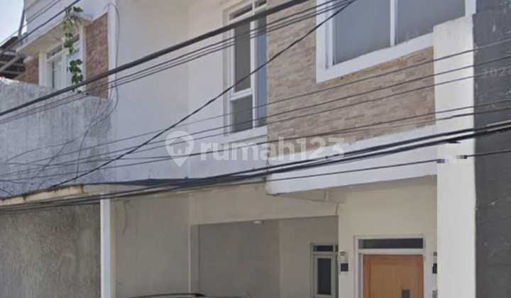 For Sale Well-Maintained Ready-to-Occupy 2-Storey House with 2-Car Road Access, Freehold Title Negotiable in Turangga, Bandung. 2