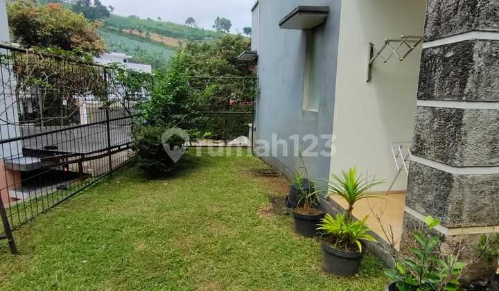 Rumah Cantik Lux Luas Terawat Siap Huni Taman bisa jadi Swimming Pool di Dago Pakar 2