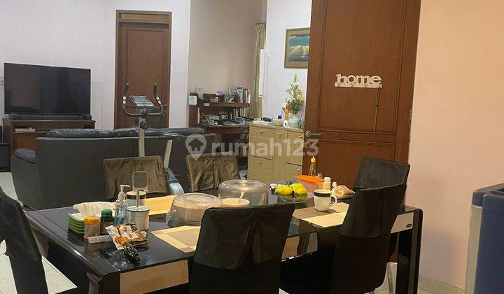 Dijual Rumah Cantik Furnish Hoki Siap Huni di Singgasana Pradana 1