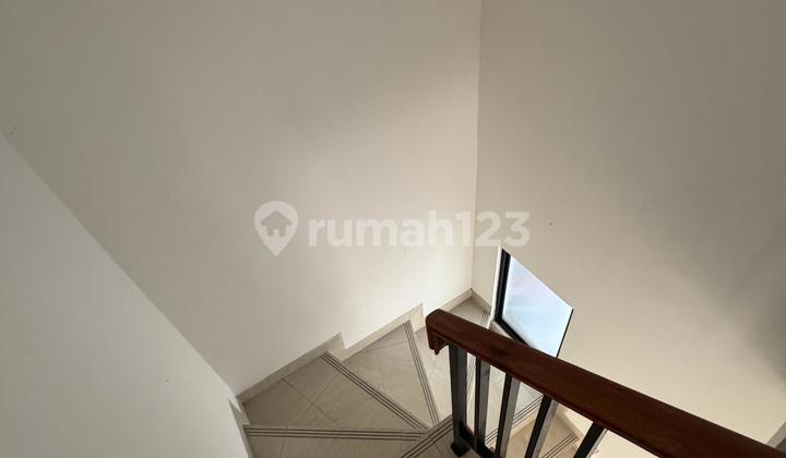 For Rent Furnished Luxury House Lavon Suvarna Tangerang Banten, Good Gym Available For Rent Furnished Luxury House Lavon Suvarna Tangerang Banten, Good Gym Available