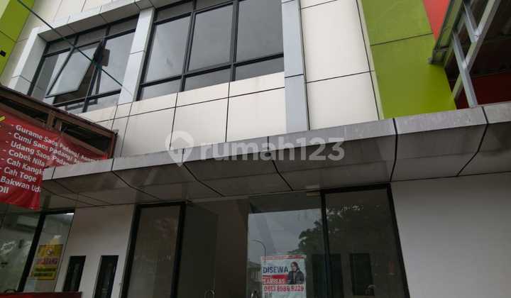 For Rent: Shop House in Grand Batavia Area, Already Bustling, Suitable for Restaurant, Cafe, etc. For Rent: Shop House in Grand Batavia Area, Already Bustling, Suitable for Restaurant, Cafe, etc.