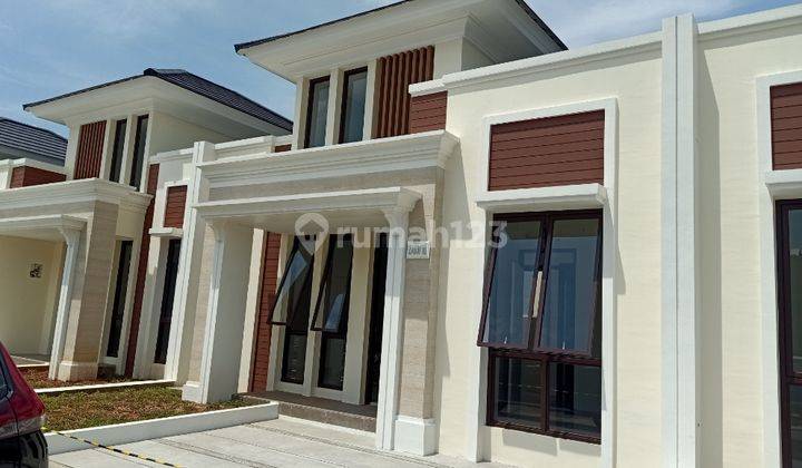 Disewakan Rumah Baru Semi Furnish Sudah Ada Kitchen Set Dan Ac  1