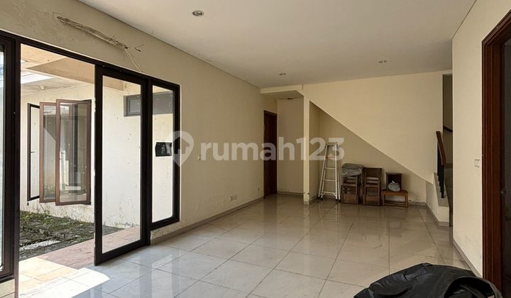 Disewakan Rumah di Cempaka Suvarna Sutera Hadap Golf Siap Huni