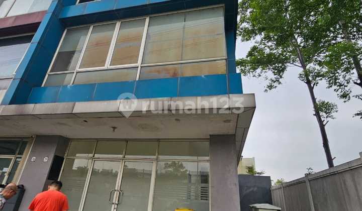 For Rent: Well-Partitioned Shop House, Suitable for Office, School, Shop, etc.