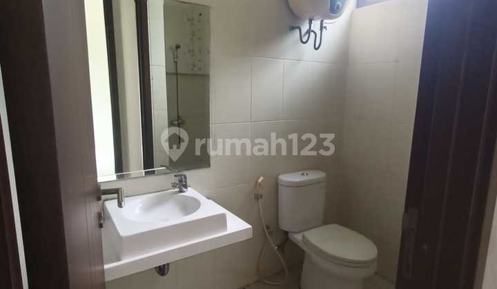 Disewakan Rumah BSD Luas Strategis Rapi Ada Ac Caspia BSD Tangsel 2
