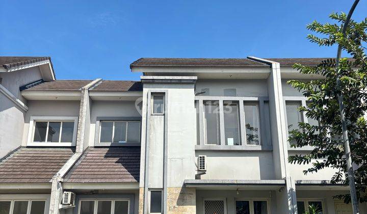 Disewa Rumah Rapi Semifurnish Siap Huni di Suvarna Sutera  1