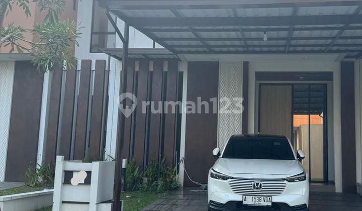Jual Cepat Rumah Cantik Rapih Siap Huni di Suvarna Sutera Dekat Tol