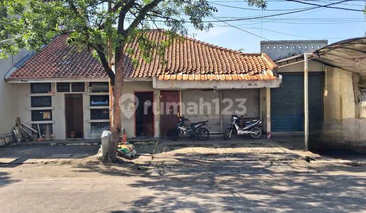 Ruko Material in Buahbatu Wing Suitable for Showroom Business 2
