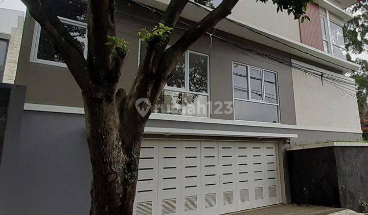 Rumah Minimalis Modern di Cigadung Sukaluyu Dago Kota Bandung 1