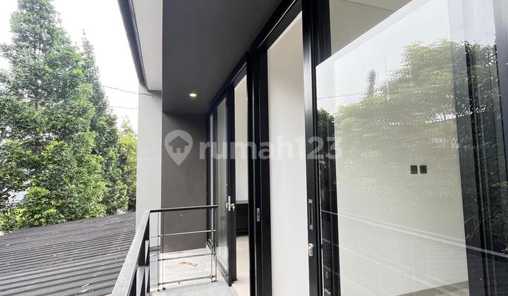 Rumah Bagus di Komplek Pondok Hijau Gegerkalong Dekat Kampus Upi 2