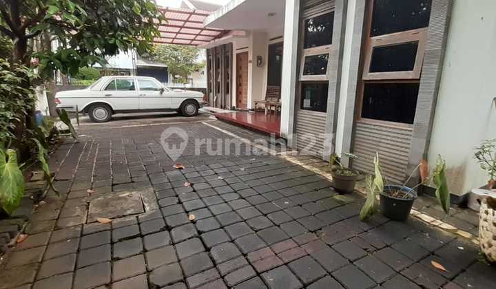 Rumah Luas di Babakan Jeruk Pasteur Bandung Dkt Kampus Maranatha Rumah Luas di Babakan Jeruk Pasteur Bandung Dkt Kampus Maranatha