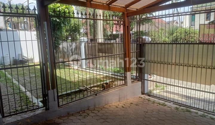 House in Tubagus Ismail Syp Dago Near Unpad and ITB 2