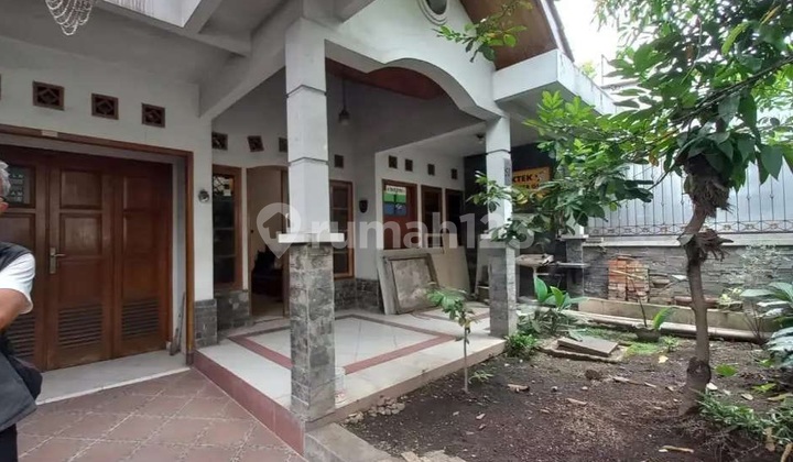 Disewakan Rumah Strategis di Kuningan Raya Antapani Bandung Kota