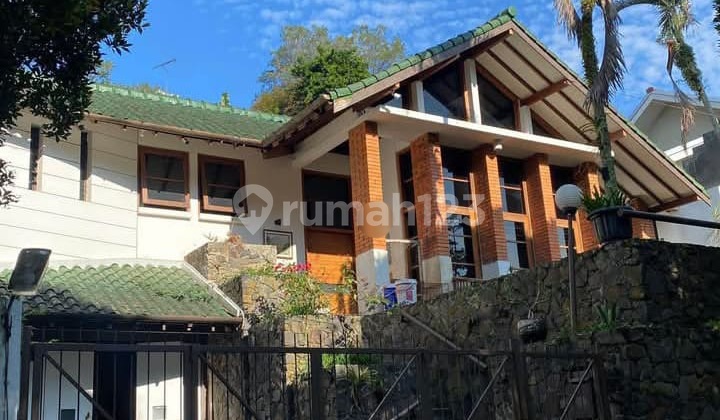 Cool and Comfortable Villa House in Dago Giri Near ITB Unpad