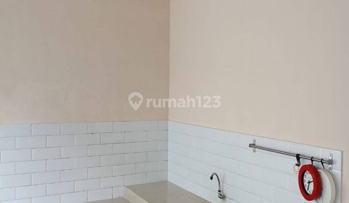 dapur dijual rumah 2 lantai di