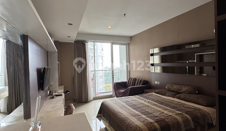 Sewa Dago Suite Type Studio Furnish Bagus  1