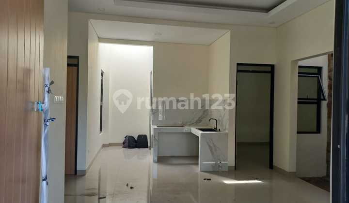 Sell New and Beautiful House in Cihanjuang with SHM 2