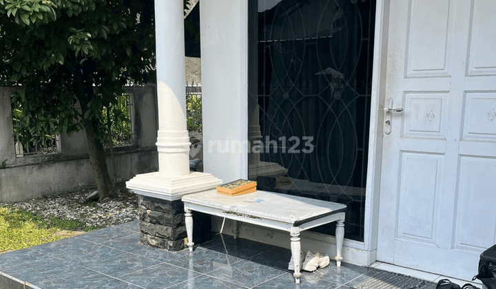 Dijual Rumah Posisi Hoek di Margahayu 1