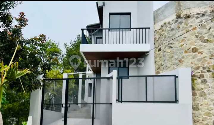 For Sale New and Affordable House in Setiabudhi Regency with SHM