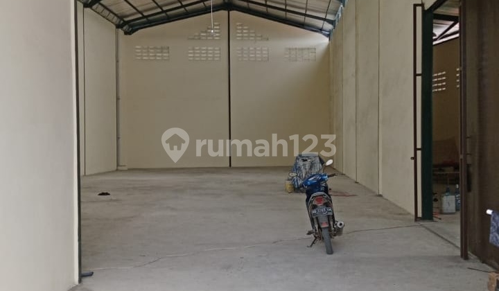 For Rent 3-Story Office Warehouse Teluk Naga Area, Banten For Rent 3-Story Office Warehouse Teluk Naga Area, Banten