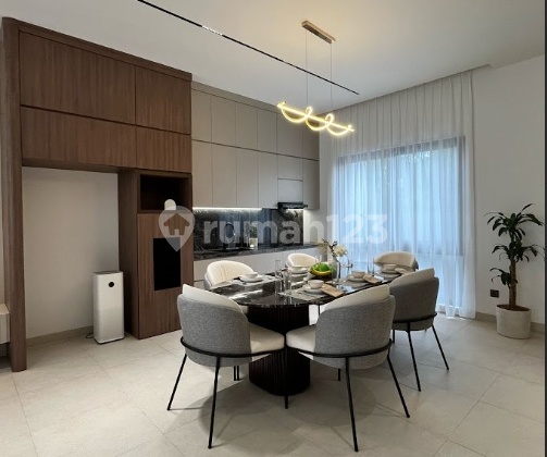 Sell Newly Built 4-Bedroom House in Jagakarsa, South Jakarta