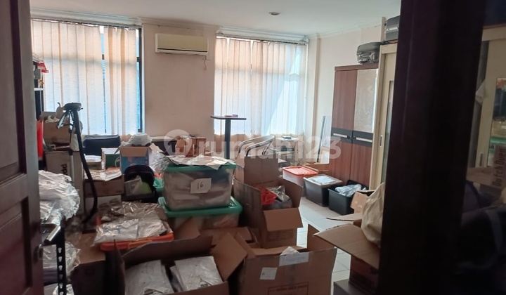 For Sale: 3 3/4 Storefront Building, Suitable for Offices, 1st Floor, Grogol, West Jakarta 2