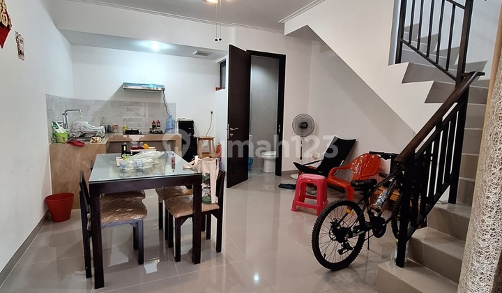 Sewa Rumah 2 Kamar di Pantai Indah Kapuk 2 Jakarta 1