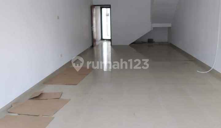 Sewa Ruko Strategis di Tomang – Jakarta Barat