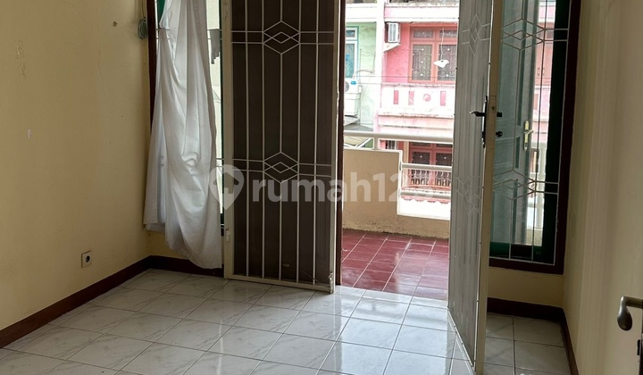 Sewa Rumah 2 Lantai 1 Kamar Tidur Dibawah di Palem Lestari Cengkareng Jakarta Barat Sewa Rumah 2 Lantai 1 Kamar Tidur Dibawah di Palem Lestari Cengkareng Jakarta Barat