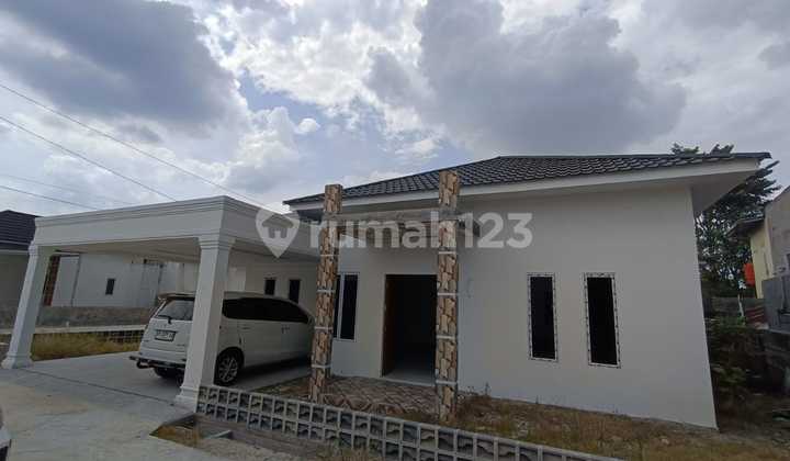 Rumah Siap Huni Dijual di Jl. Bina Widya Pekanbaru Rumah Siap Huni Dijual di Jl. Bina Widya Pekanbaru