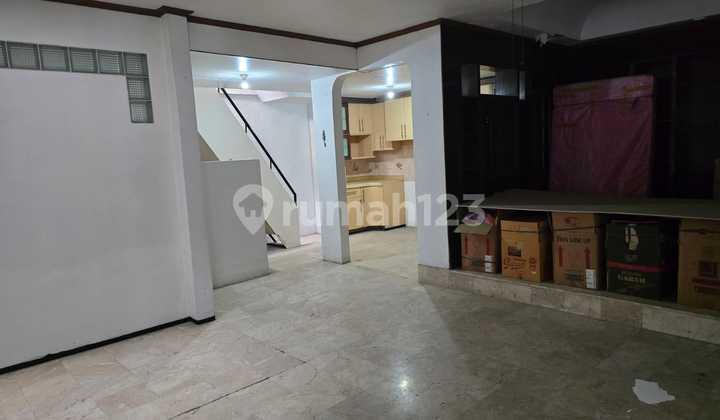 For Sale Old House in Kelapa Gading Fast For Sale Old House in Kelapa Gading Fast