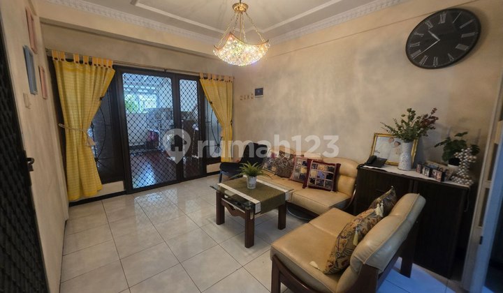 Dijual Cepat Rumah Sangat Rapi Nyaman  2