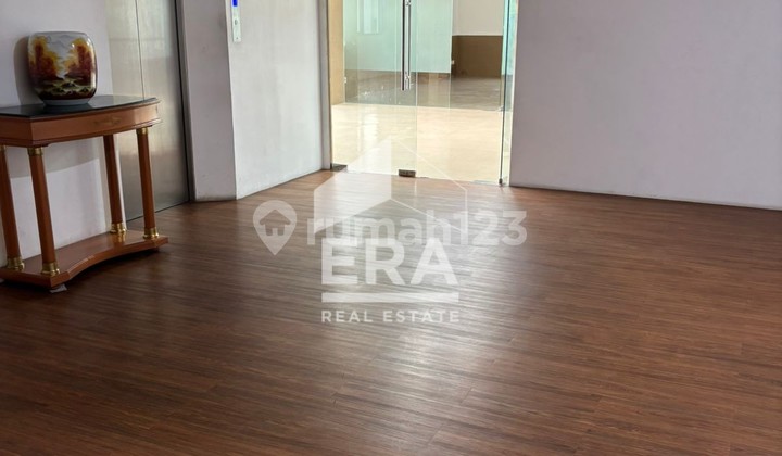 Disewakan gedung kantor lantai 4 di tanah abang jakpus Disewakan gedung kantor lantai 4 di tanah abang jakpus