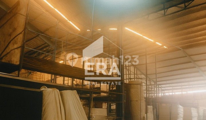 For rent: 2,500 m2 warehouse on Jalan Raya Bekasi, Harapan Jaya, North Bekasi. For rent: 2,500 m2 warehouse on Jalan Raya Bekasi, Harapan Jaya, North Bekasi.