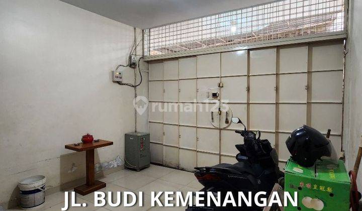 Dijual Townhouse 4,5 Tingkat Siap Huni Jalan Budi Kemenangan 1