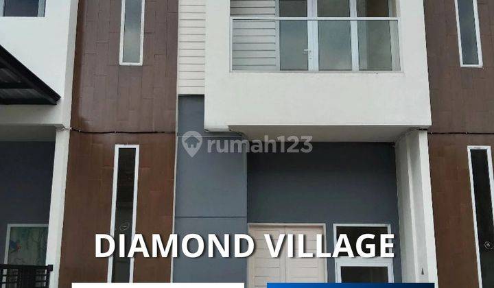 Disewa Rumah 2,5 Tingkat Diamond Village Jalan Berlian Sari 1