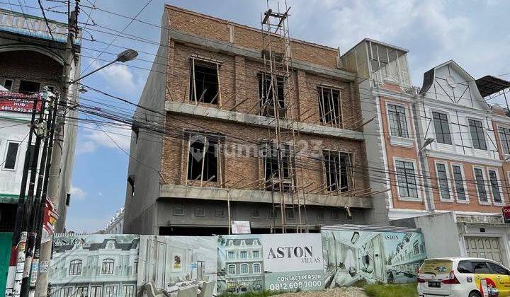 Dijual Villa Komplek Aston Villas Jalan Pasar 3 Daerah Krakatau 1