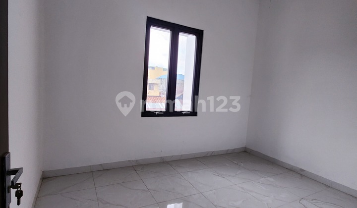 Townhouse Baru Jalan Tuasan Komplek Global Haus Sekitar Krakatau