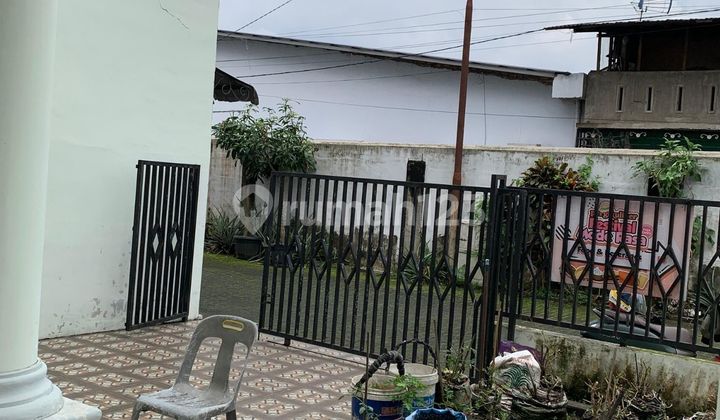 For Sale: Garuda Road Villa in Garuda Indah Complex, Sunggal Area.