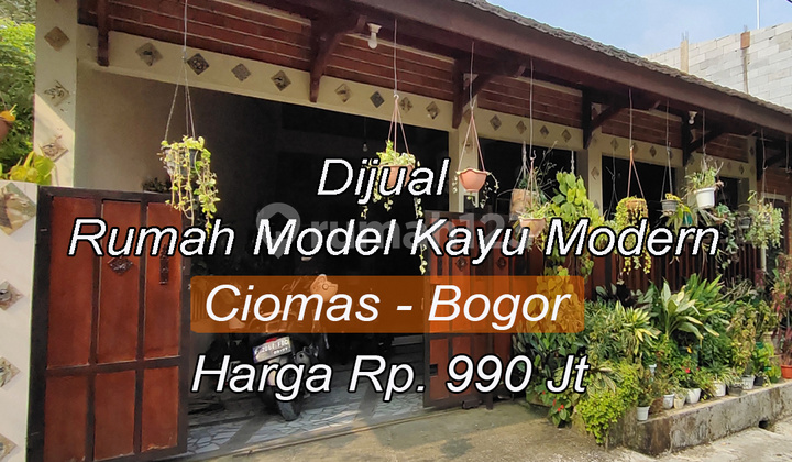 For Sale: Asri type Modern/Wooden Rustic View River House in Ciomas area. For Sale: Asri type Modern/Wooden Rustic View River House in Ciomas area.