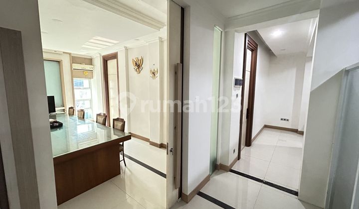 For Sale: 3-Storey Commercial Building (Ruko) on the Main Road in Kemang, Ready to Use, Luxurious 2