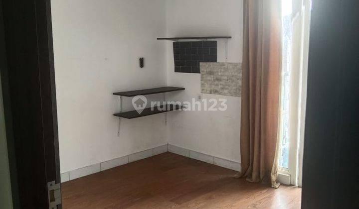 Casa De Parco Murah 2BR Semi Furnish Lokasi Strategis 2