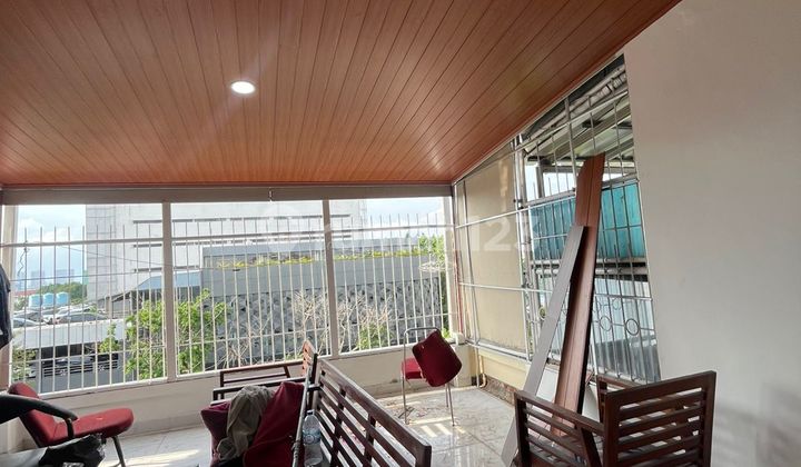 Ruko Strategis Siap Pakai di Matraman Raya Jakarta Timur Ruko Strategis Siap Pakai di Matraman Raya Jakarta Timur