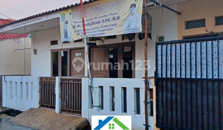 Rented House 5 Doors Affordable Price in Kaliabang Tengah, Bekasi