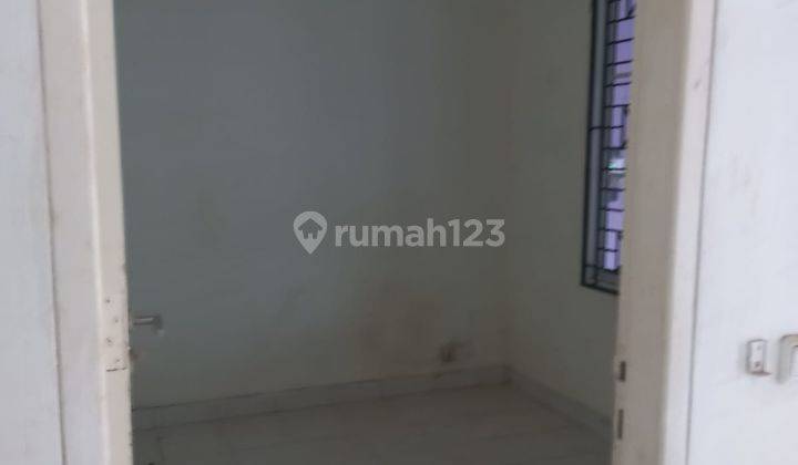 Disewakan Rumah Nyaman Terawat di Lokasi Strategis Legenda Wisata 2