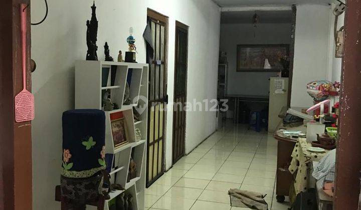 Dijual rumah tua di  pinggir menteng jakarta pusat.   1