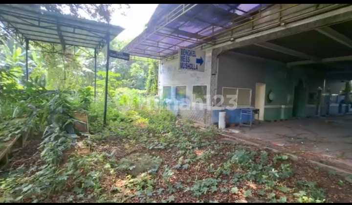 Warehouse with Easy Access and Ready to Use in Cipayung, East Jakarta