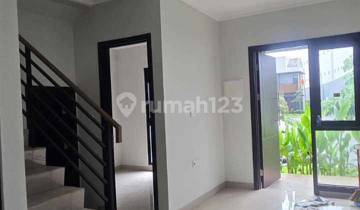 2-Story House in Summarecon Crown Gading Bekasi 2